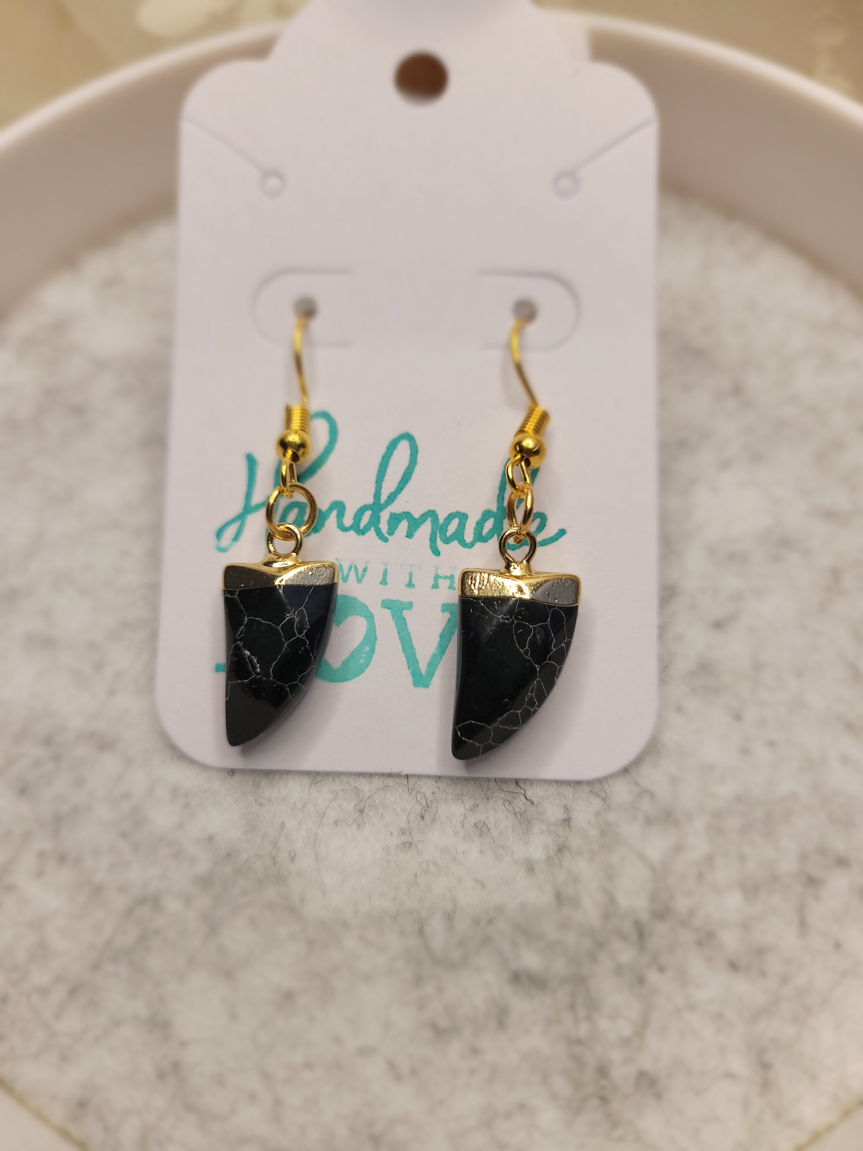 Curved Stone Drop Earrings - Black