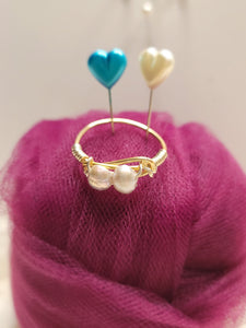 Gold & 2 Pearl Ring
